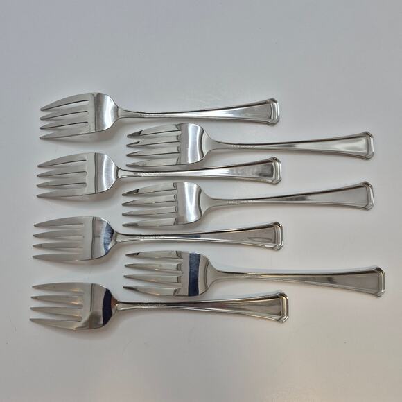 Oneida SSS Maestro St Leger Salad Forks Set of 7 Forks Stainless - Picture 12 of 15